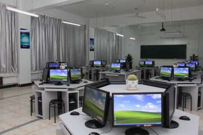 赣州电子工业技术学校学习UI设计有前景吗？