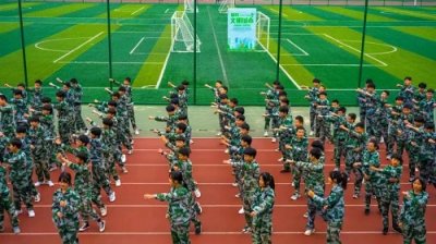 赣州工业中等高中班校园